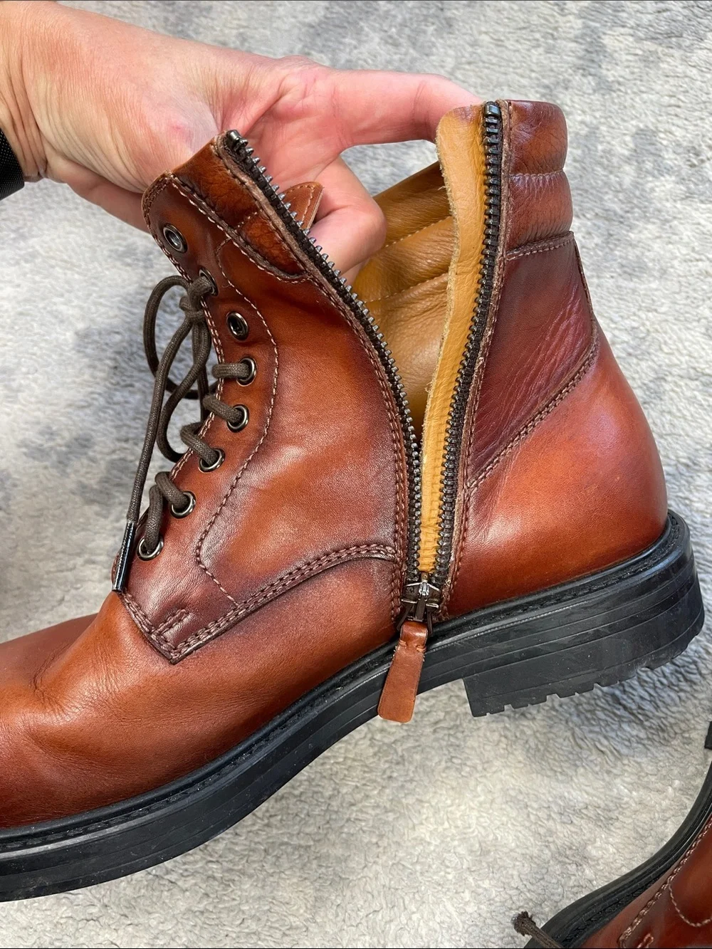 Magnanni Grayson Lace Up Combat Boots Distressed Cognac Brown Sz 7